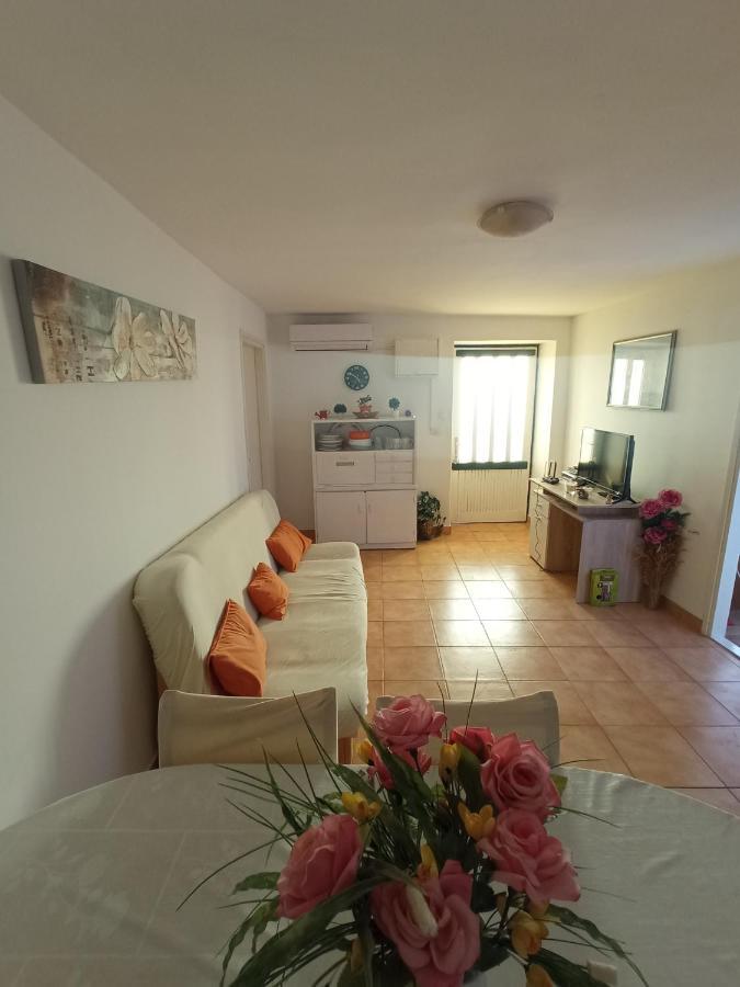 Apartman Anna Подстрана Екстер'єр фото