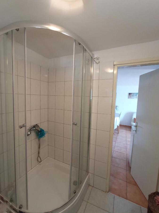 Apartman Anna Подстрана Екстер'єр фото